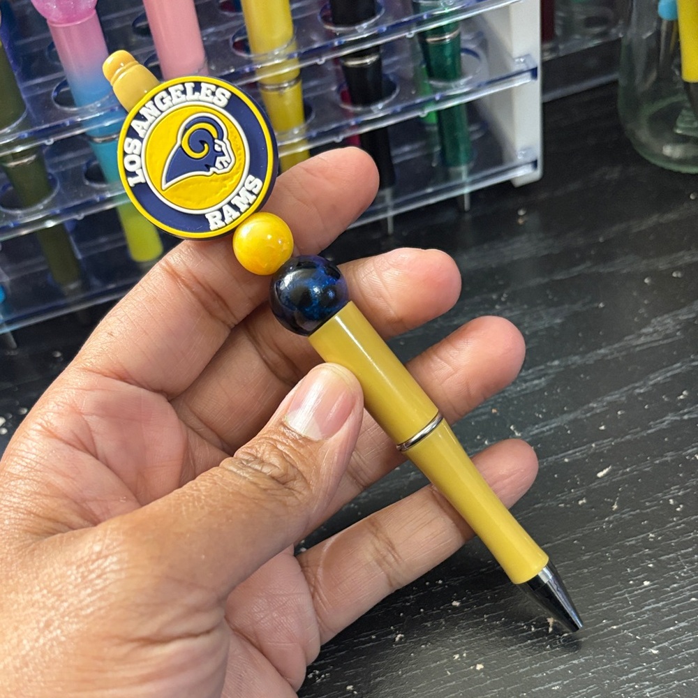 Los Angeles Rams Beaded Pen - Picture 2 of 5